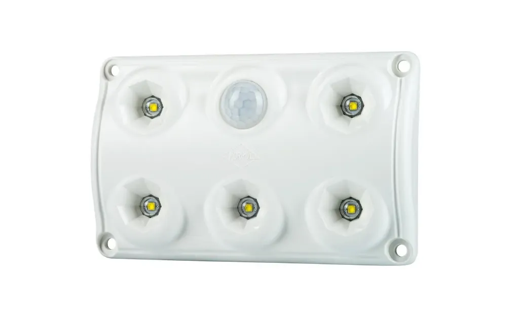 Binnenverlichting  met bewegingssensor 12.24 v